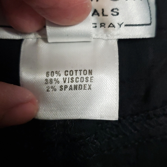 St. John Sport Essentials by Marie Gray - Picture 8 of 9